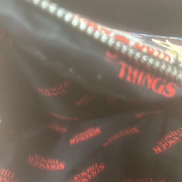 Stranger things mini backpackk - Picture 4 of 4